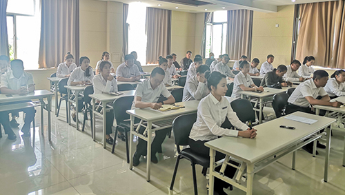 城區(qū)運營部召開“優(yōu)質(zhì)服務、安全運營”安全服務培訓會